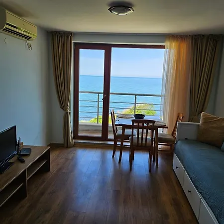 Inesa تساريفو